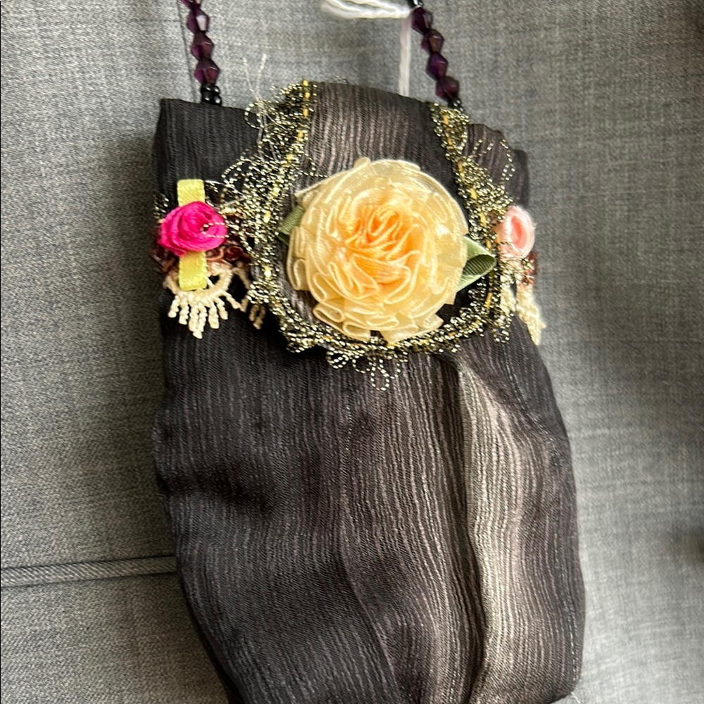 Elegant Black Floral Embellished Women's Bag